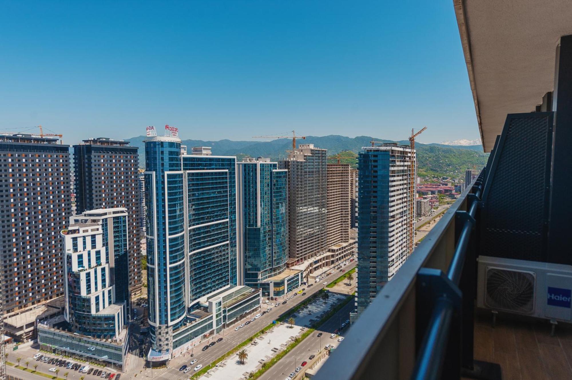 Orbi City Suite Batum Dış mekan fotoğraf